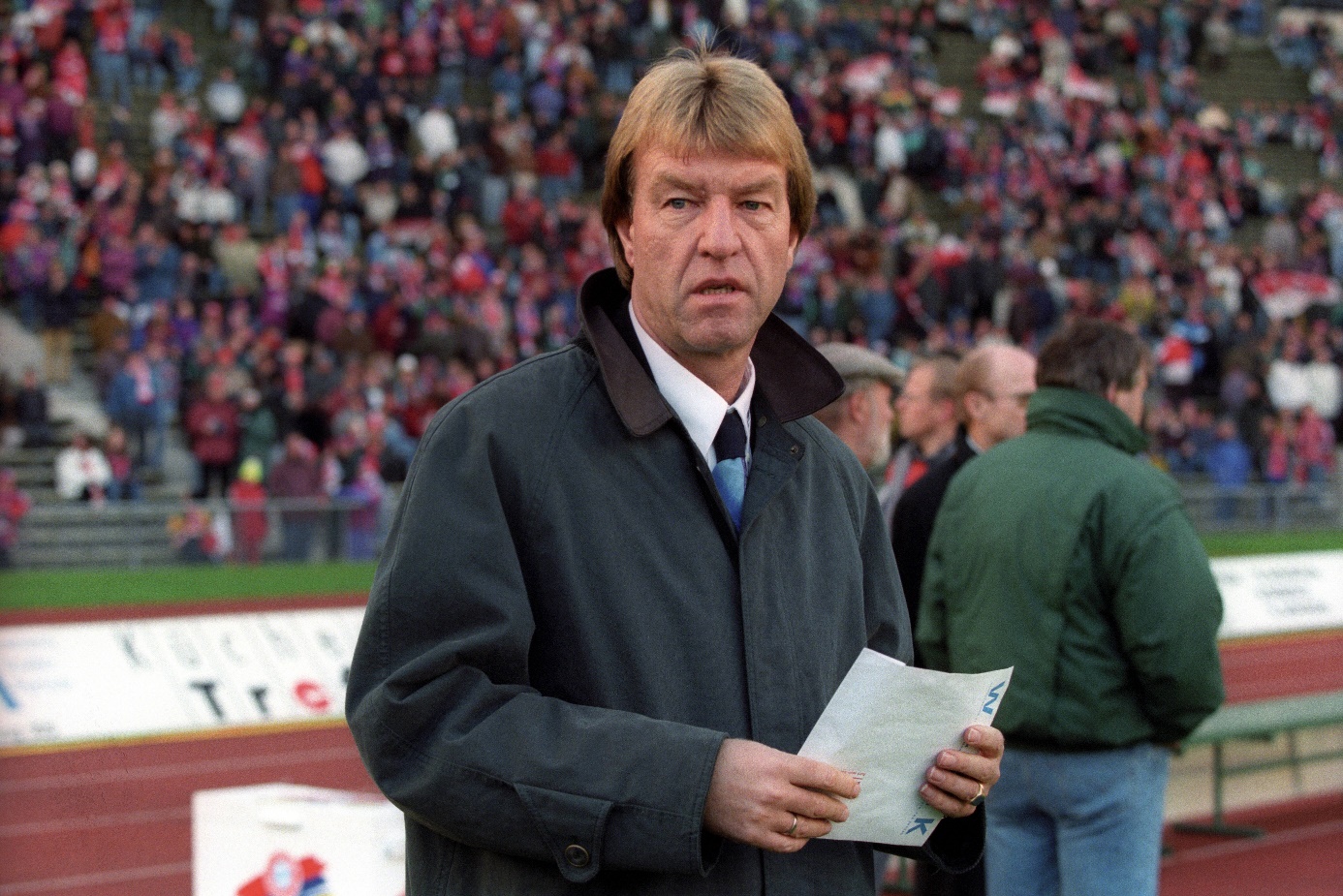 Erfolglos in Bremen — Aad de Mos ist im Jahr 1995 kurzzeitig Trainer und „disst“ den Verein öffentlich. Foto: Imago Images